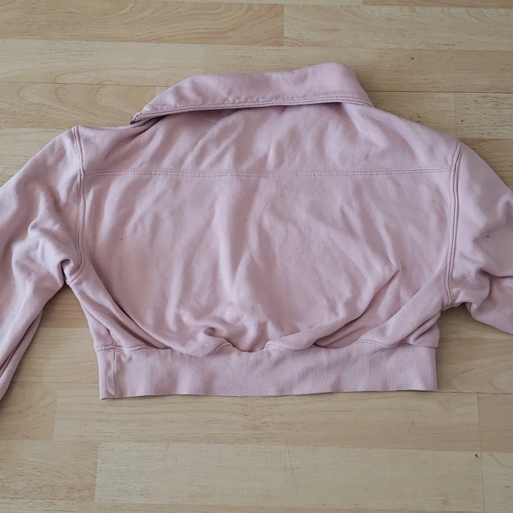H&M Short Comfy Soft Pink Sweater - Picture 5 of 6